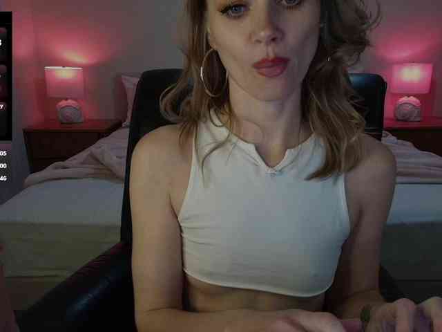Kissmeexxx webcam