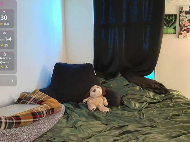 Milaseren's BongaCams show and profile