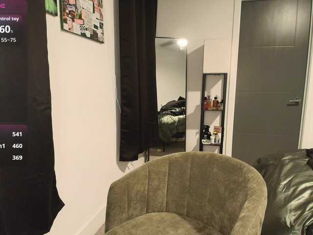 Milaseren's BongaCams show and profile