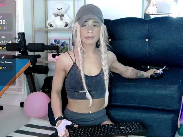 Sex chat gratuit in direct cu SarahRaiynex pe BongaCams