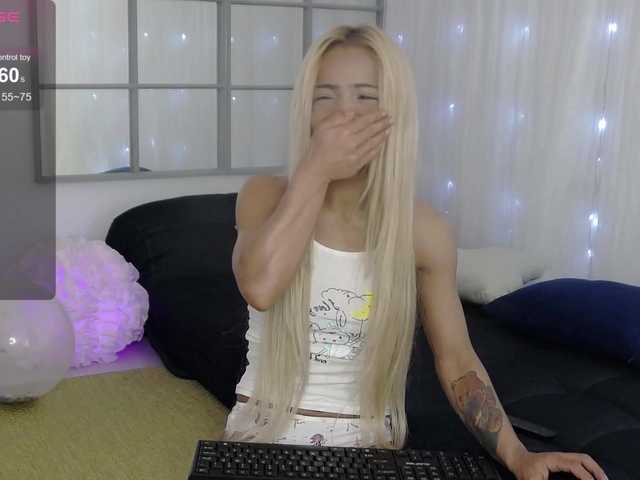 SarahRaiynex live cam profile