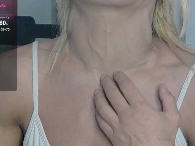 SarahRaiynex's BongaCams show and profile