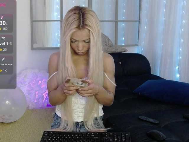 SarahRaiynex's BongaCams show and profile