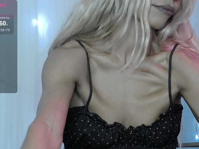 SarahRaiynex's BongaCams show and profile