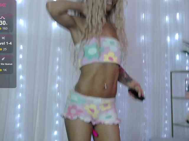 SarahRaiynex Live Webcam on BongaCams