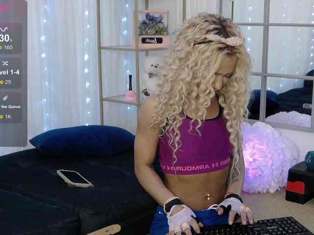 video chatting SarahRaiynex