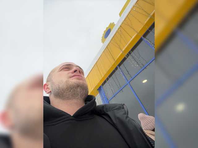 Family707's BongaCams show and profile