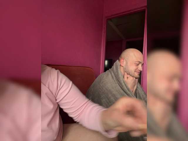 Family707's BongaCams show and profile