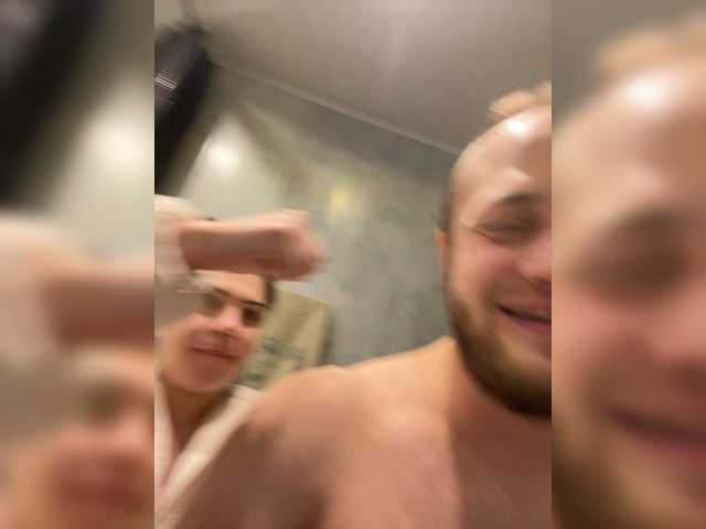 Family707's BongaCams show and profile