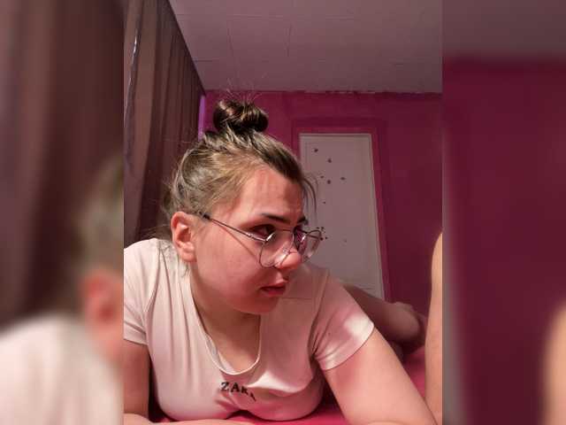 Family707's BongaCams show and profile