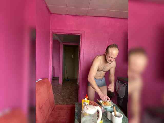 Family707 Live Webcam on BongaCams