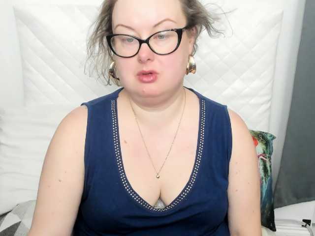 BonnieFlirt's BongaCams show and profile