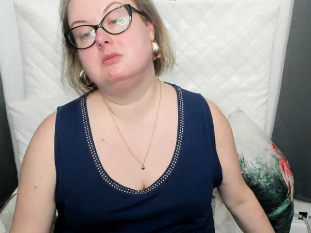 BonnieFlirt's BongaCams show and profile