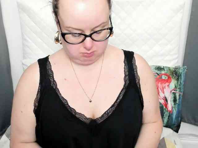 BonnieFlirt webcam