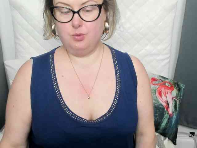 BonnieFlirt webcam