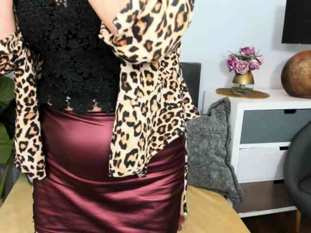 CrystalWomenX webcam