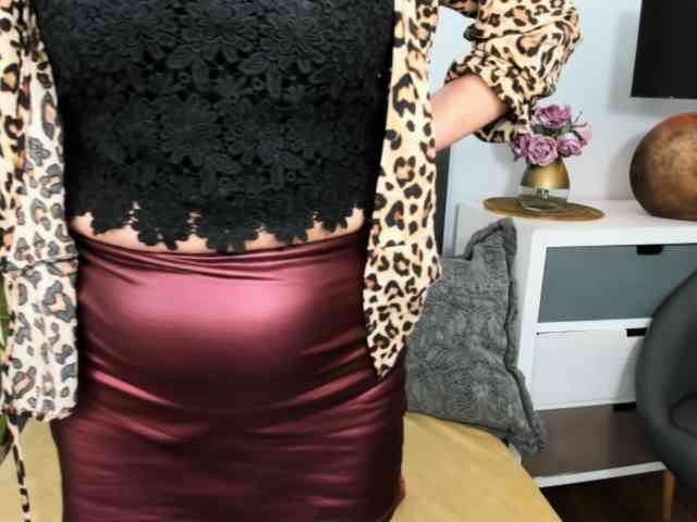 CrystalWomenX webcam