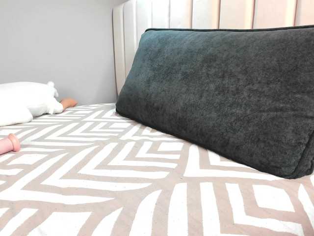 hellewkitty's BongaCams show and profile