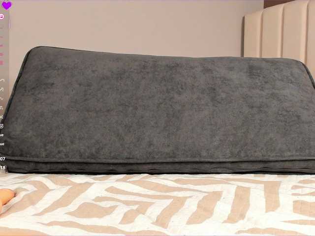 hellewkitty's BongaCams show and profile