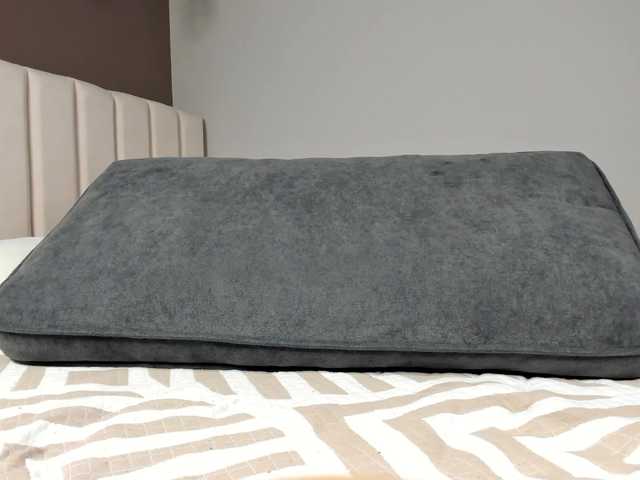 hellewkitty's BongaCams show and profile