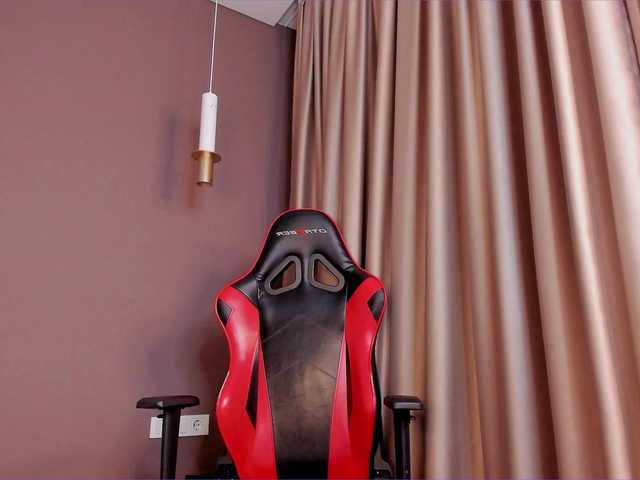 hellewkitty's BongaCams show and profile