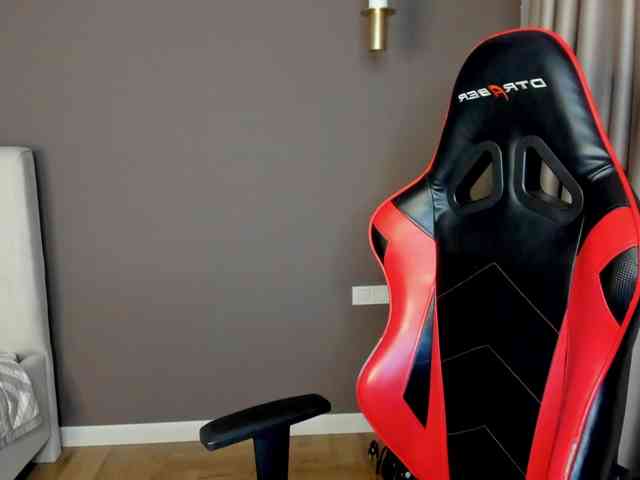 hellewkitty Live Webcam on BongaCams