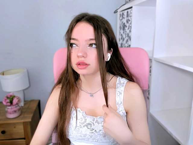 GraceLipsX's BongaCams show and profile