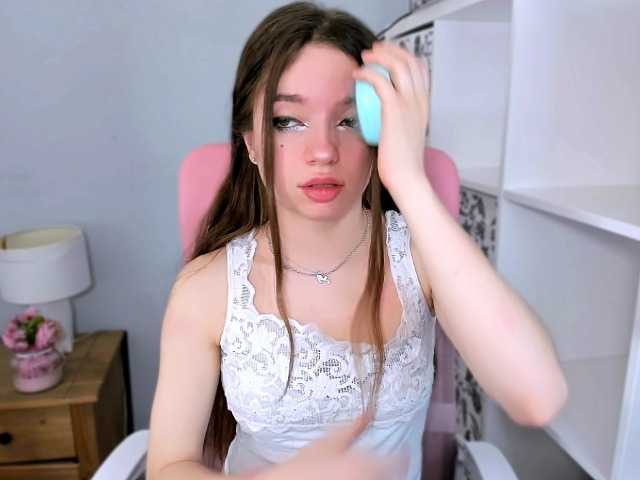 GraceLipsX's BongaCams show and profile