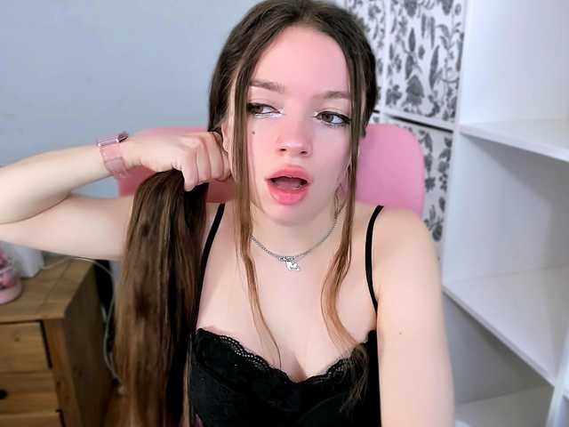 GraceLipsX's BongaCams show and profile