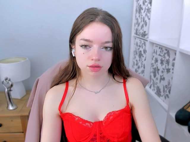 GraceLipsX's BongaCams show and profile