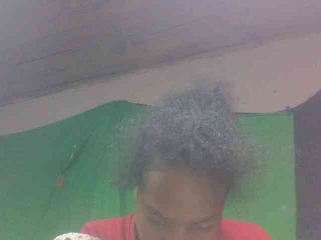 tsaralaza Live Webcam on BongaCams