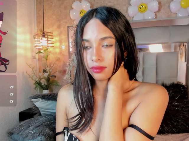 Estrellaa11's BongaCams show and profile