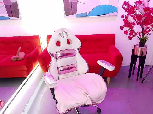 Bunnie-star's BongaCams show and profile