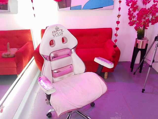 Bunnie-star's BongaCams show and profile