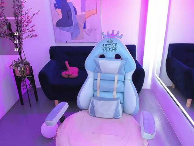 Bunnie-star's BongaCams show and profile