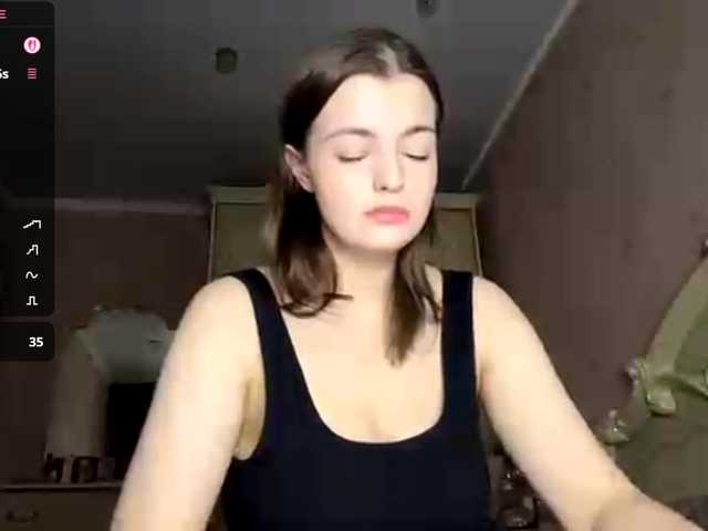 PeachBabe's BongaCams show and profile