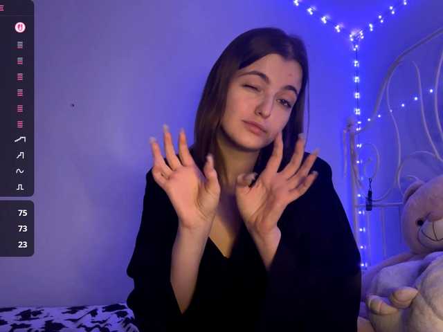 PeachBabe's BongaCams show and profile