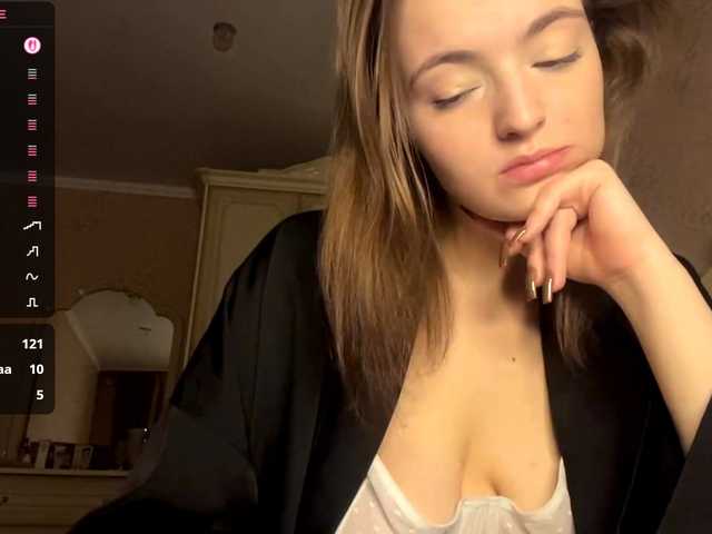 PeachBabe's BongaCams show and profile