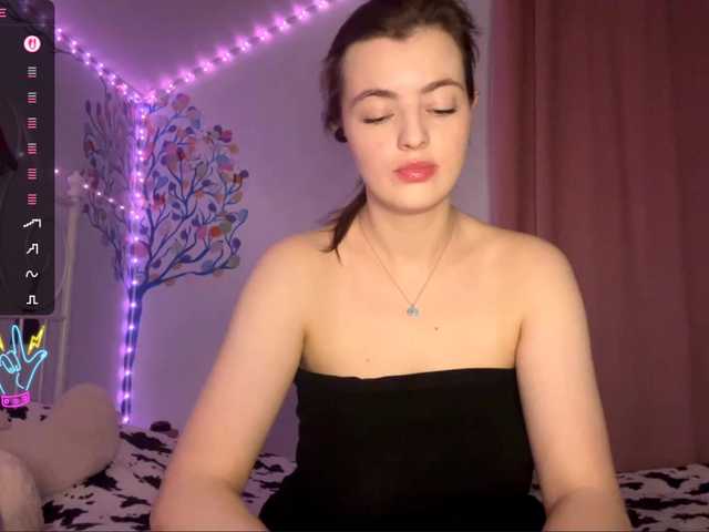 PeachBabe's BongaCams show and profile