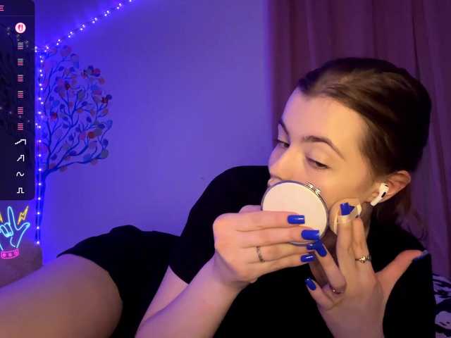 PeachBabe's BongaCams show and profile