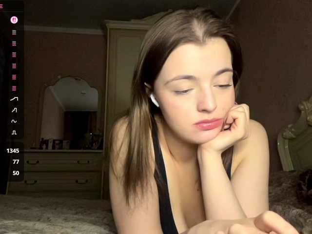 PeachBabe's BongaCams show and profile