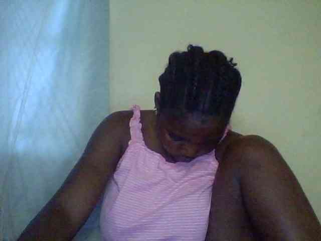 Cute-Divah webcam