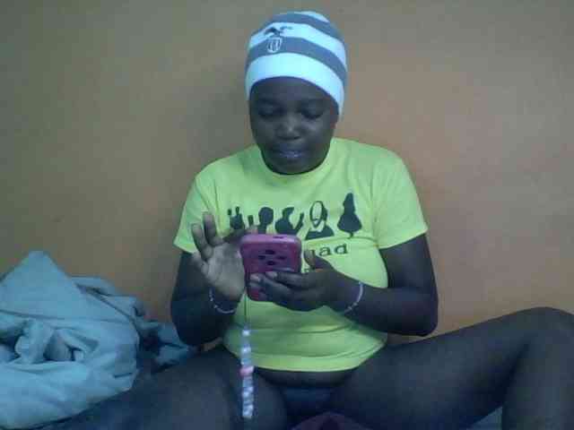 Cute-Divah webcam