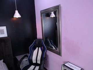 Melannyy-- Porn Show