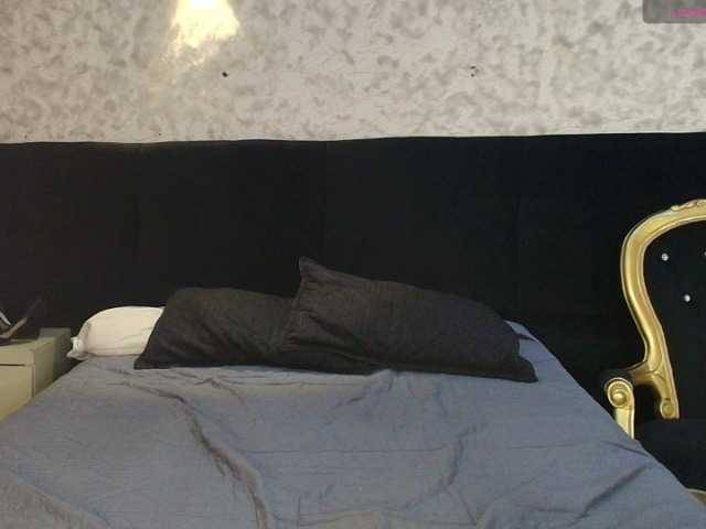 Melannyy--'s BongaCams show and profile