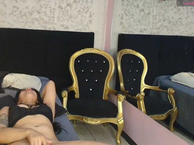 Melannyy--'s BongaCams show and profile