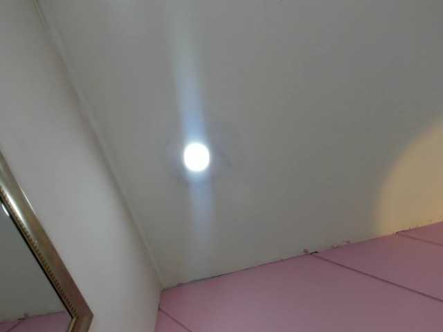 Melannyy--'s BongaCams show and profile