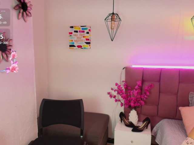 Melannyy--'s BongaCams show and profile