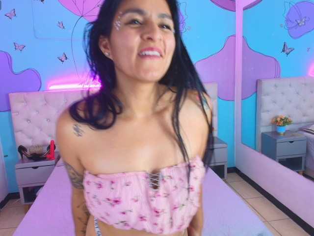 Melannyy--'s BongaCams show and profile