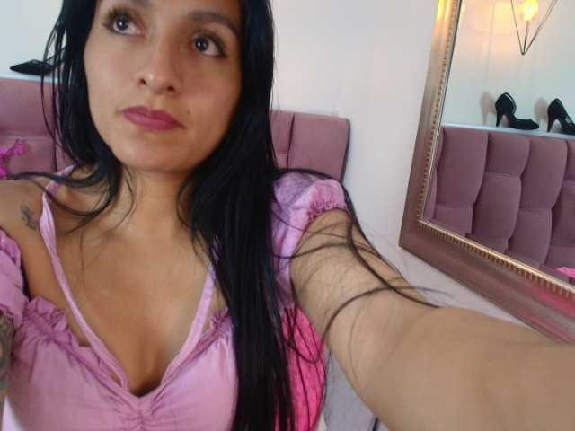 Melannyy--'s BongaCams show and profile